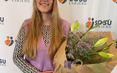 Sørna er vokset op som plejebarn. Nu skal hun flytte hjemmefra