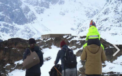 Fairstart Fonden deler deres bog; plejeforældre, medarbejdere og unge i Grønland, deres eget syn på et børneliv